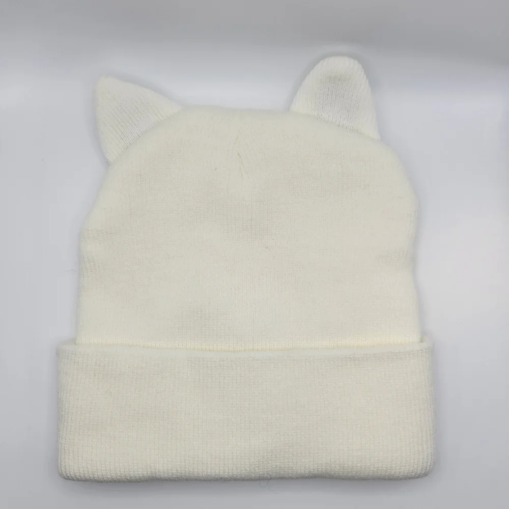 NWOT White Knit Cat Eat Beanie Embroidered Kid Winter Outdoor Snow Cold